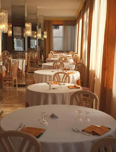 Hotel Corona Milano Marittima Italia